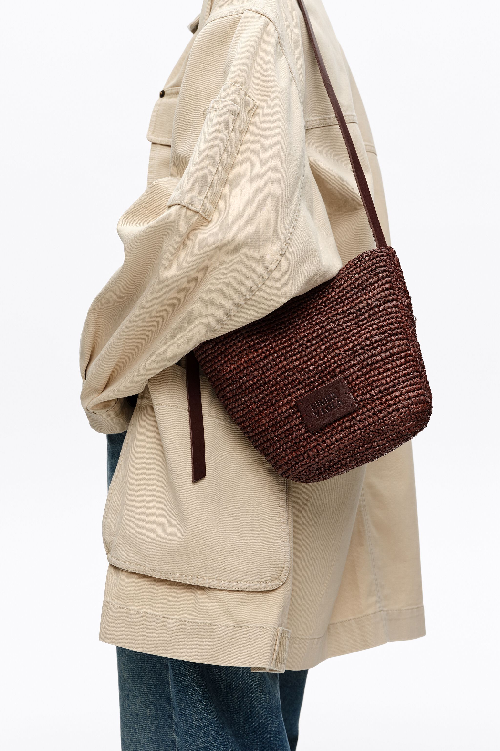 Kleine Walnuss-Raffia-Webtasche